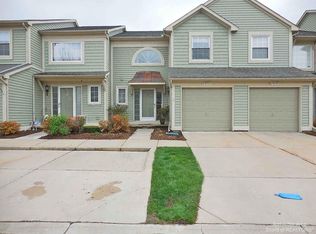 511 Liberty Pointe Dr, Ann Arbor, MI 48103