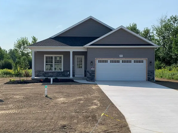 3945 Forest Park Way, North Tonawanda, NY 14120