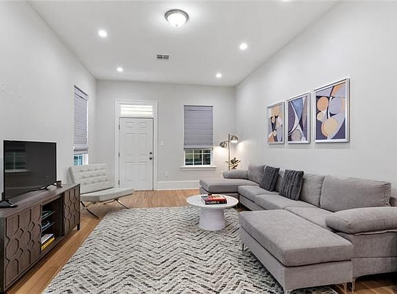 3rd image of 2763 Saint Peter St #2763