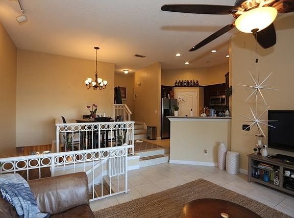 4th image of 758 Coral Reef Dr