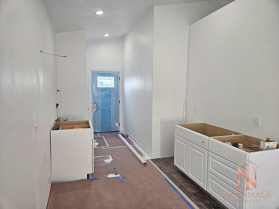 5th image of 3405 Lost River Dr