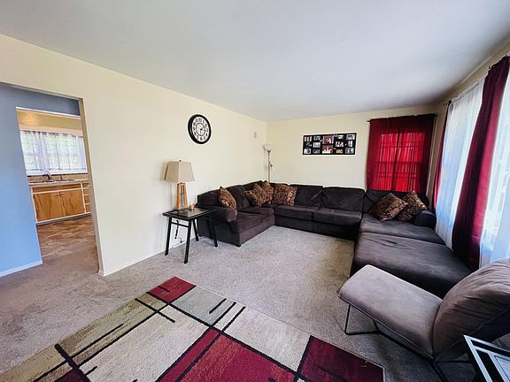 4th image of 3248 8th Ave N
