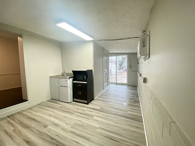 257 S Main St #C — Photo 7