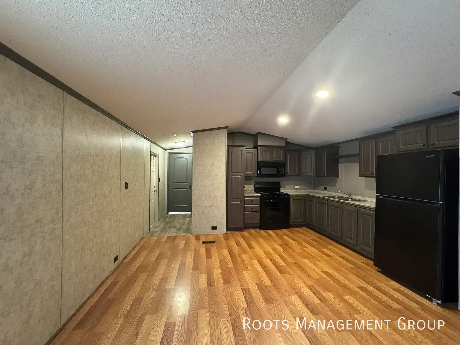 3 Bed 2 Bath Home Available for Lease at Magnolia Village - Apply Now! — Photo 2