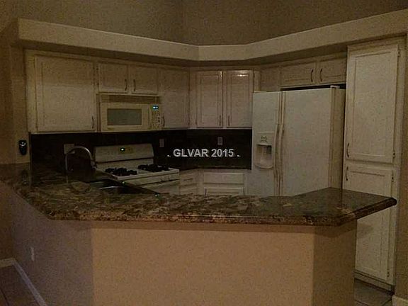 5th image of 900 Heavenly Hills Ct Unit 208
