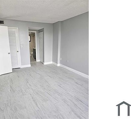 3rd image of 15600 NW 7th Ave APT 402