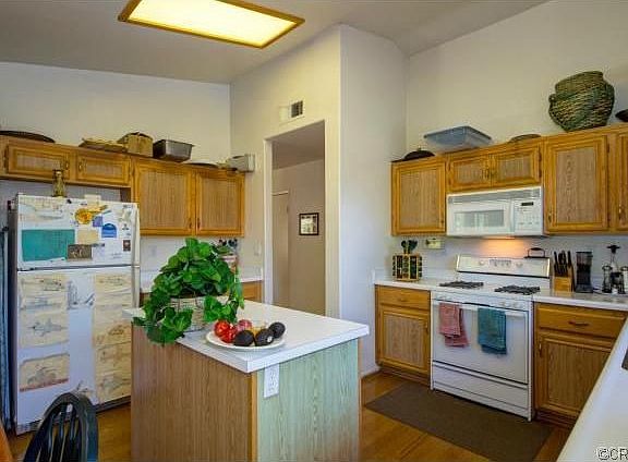 3rd image of 43427 Calle Morita