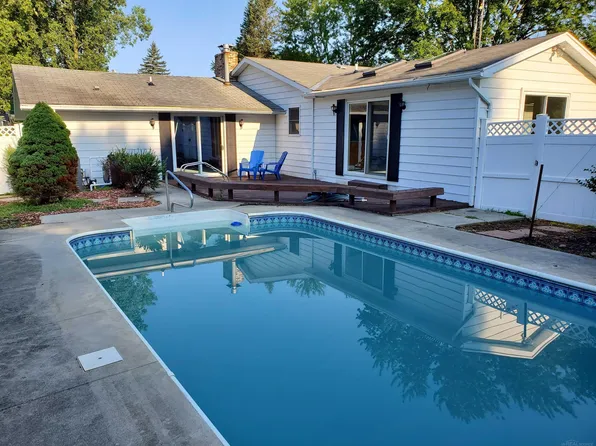 3200 Nokomis Trl, North Street, MI 48049