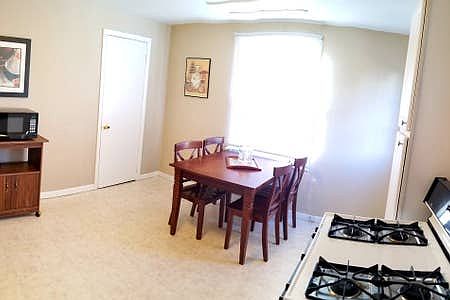 5th image of 1013 Twin Pine Dr