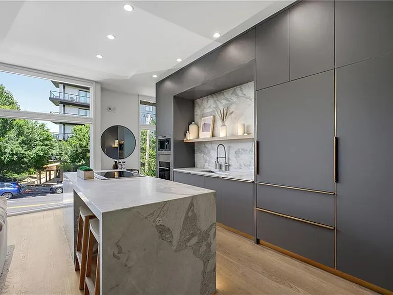 715 Ralph McGill Blvd NE — Photo 14
