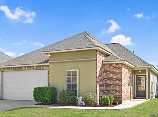 40445 Fox Run Dr, Gonzales, LA 70737