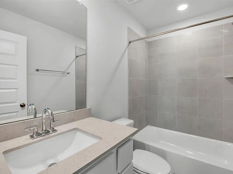 2412 Ekvall Dr — Photo 17