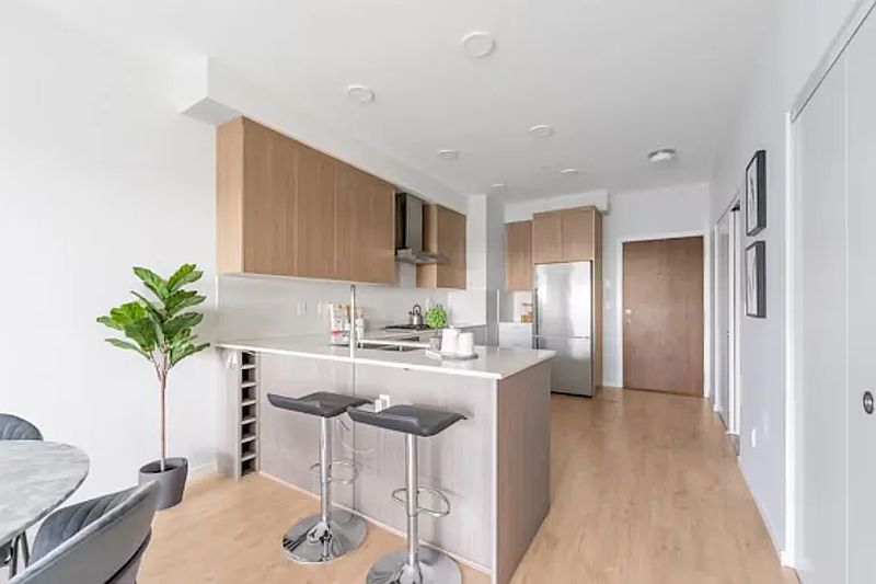 Burnaby Apartment for rent - 2 Bedrooms — photo 19