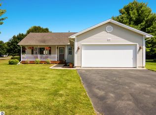 3484 E Colonial Dr, Traverse City, MI 49685