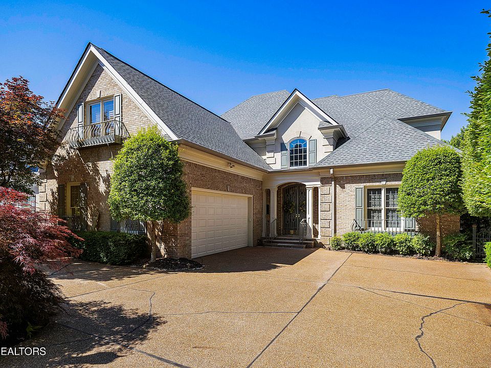1st image of 409 Lyons Head Dr