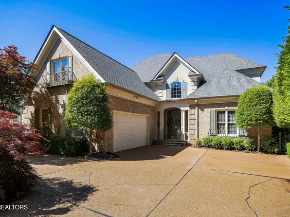 409 Lyons Head Dr, Knoxville, TN 37919