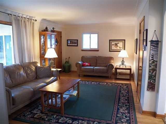 2nd image of 39 Roland Ct