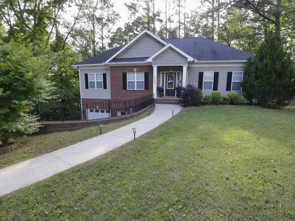 1024 Edgewood Dr, Anniston, AL 36207