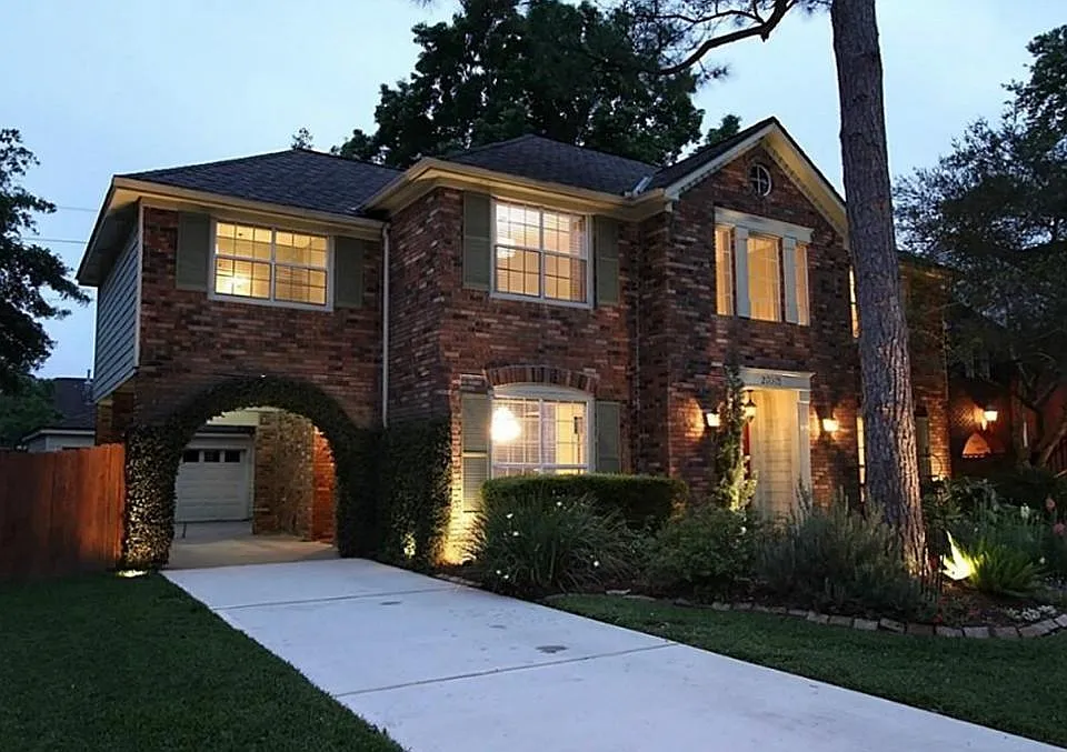 23035 Lanham Dr