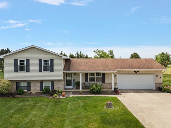 157 S 200 W, Valparaiso, IN 46385