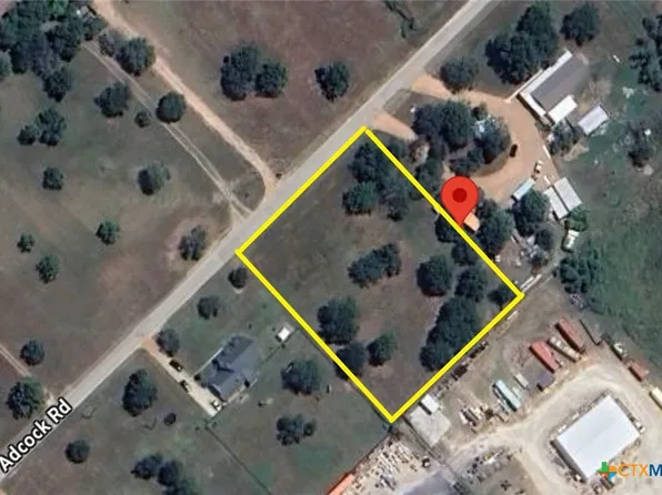 241 Adcock Rd, Victoria, TX 77905