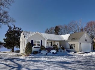 61 Mellon Rd, Warwick, RI 02889