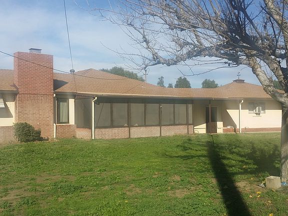 3rd image of 590 Orange Ave #One