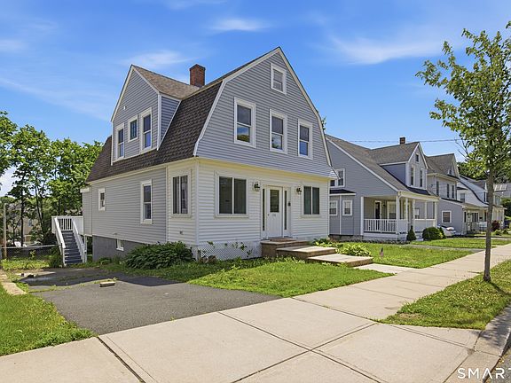 2nd image of 208 Hart Street