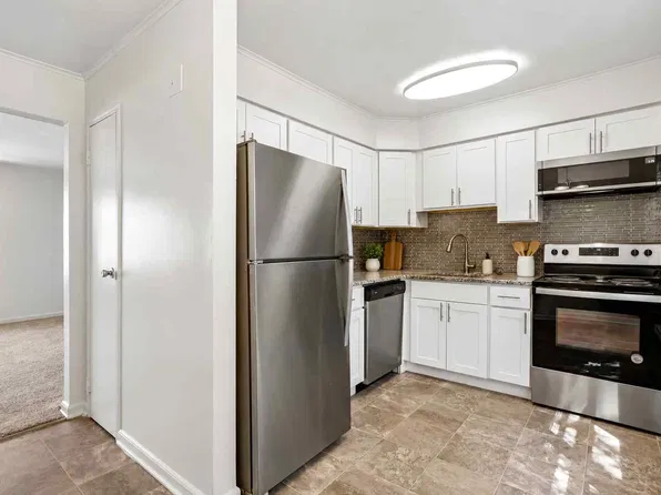 Eatoncrest Apartment Homes