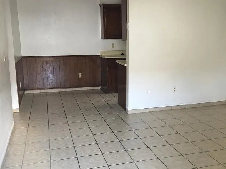 927 Jefferson St #1 — Photo 2