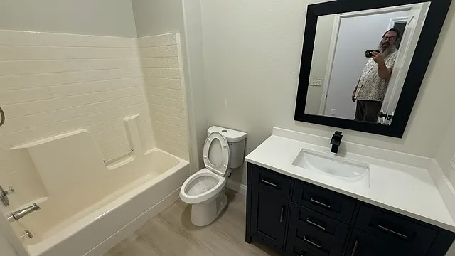 2718 E Darlington Ct — Photo 16