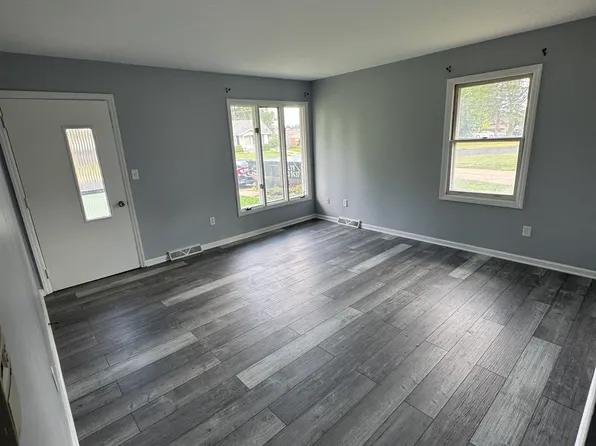 5893-95 Crestmoor Dr S #5895, Grand Rapids, MI 49508