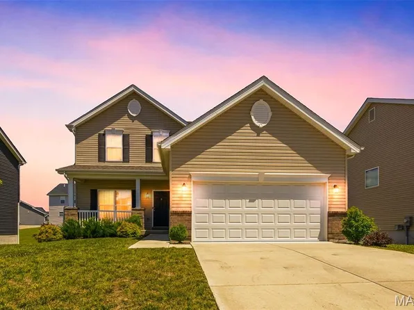 219 Burrograss Dr, Wentzville, MO 63385