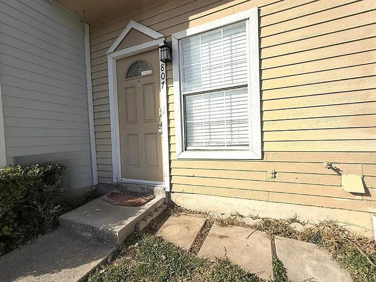 1807 Budding Blvd #1807 — Photo 3