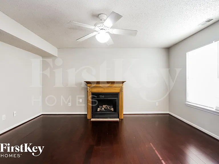 12230 Sweet Creek Trl — Photo 4