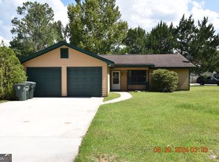 145 W Woodhaven Dr, Kingsland, GA 31548