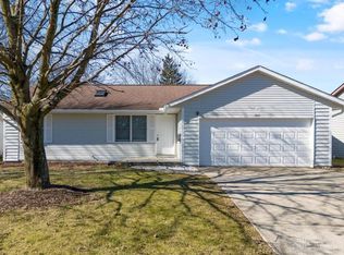 1095 Linhof Rd, Wilmington, OH 45177
