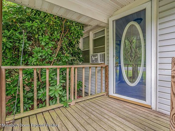 4th image of 20 Barnegat Beach Dr