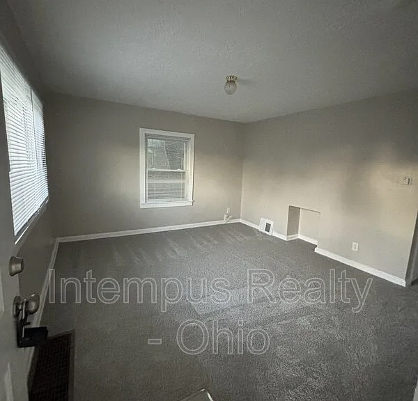692 S Wheatland Ave — Photo 13