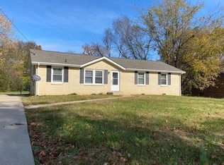 803 Amanda Dr, Clarksville, TN 37042
