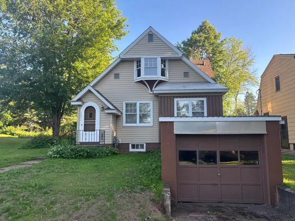 237 E Ridge St, Ironwood, MI 49938