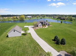 14609 Halter Rd, Leo, IN 46765