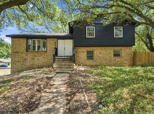 1302 N Bailey St, Mexia, TX 76667