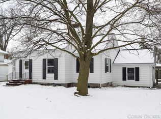 221 S Main St, Plainwell, MI 49080