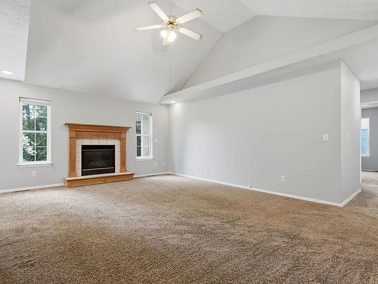 1006 W Cobblefield Way — Photo 4