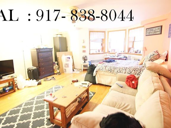 2nd image of 324 W 76th St APT 1G