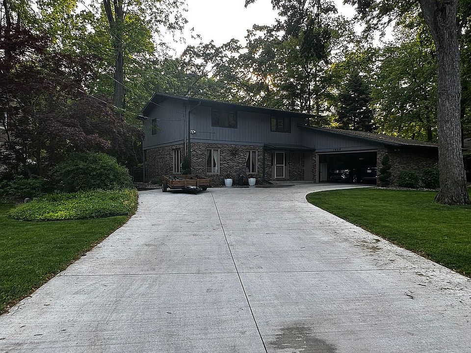 1st image of 1080 River Forest Dr