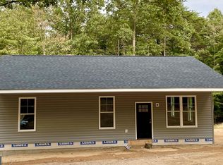 1200 Pin Oak Rd, Paw Paw, WV 25434