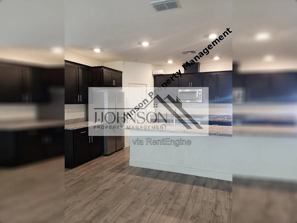 4 bed, 2.0 bath, 1843 sqft, $2,800 — Photo 3