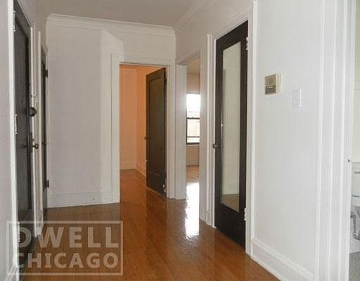 4th image of 5100 N Wolcott Ave